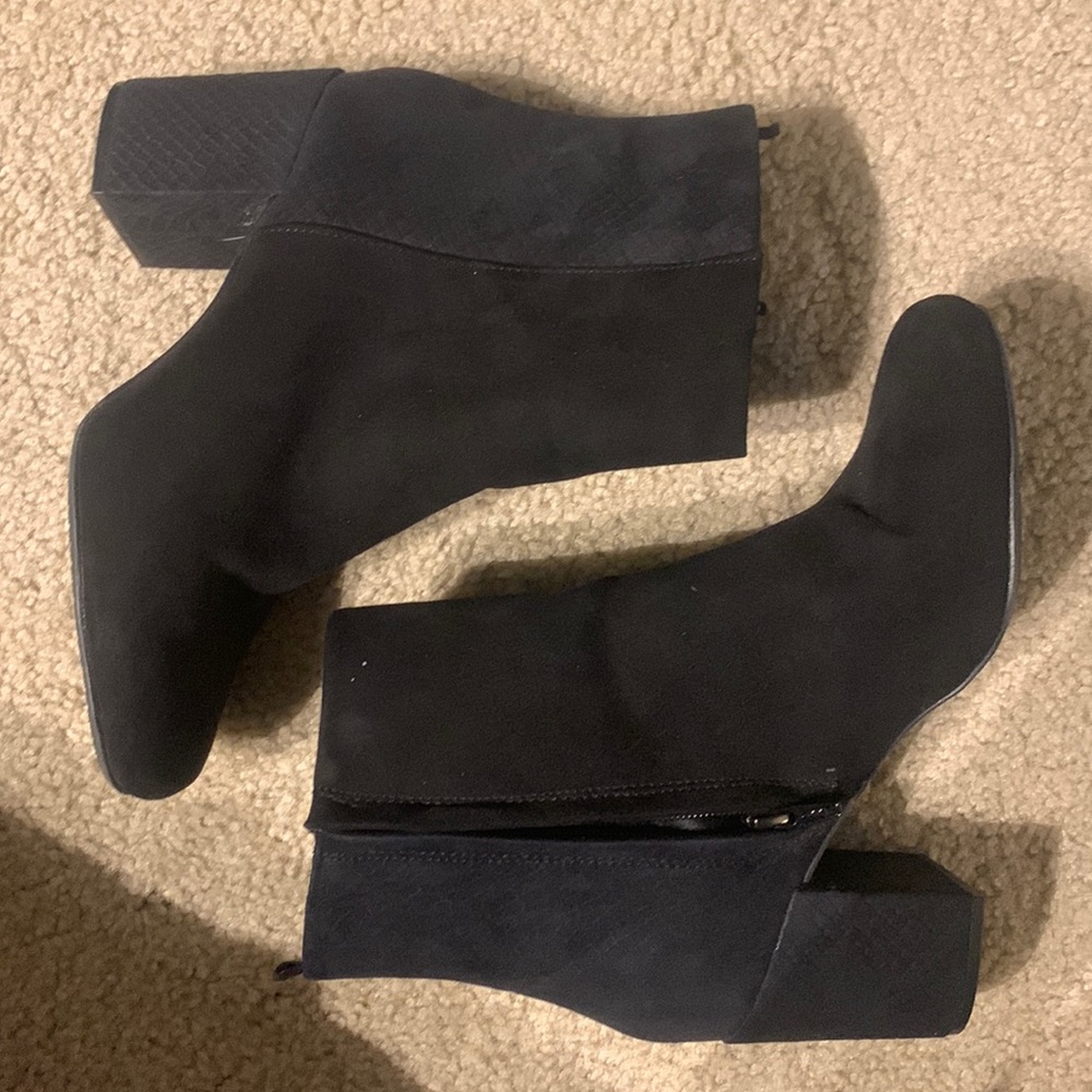 Old Navy Black Booties